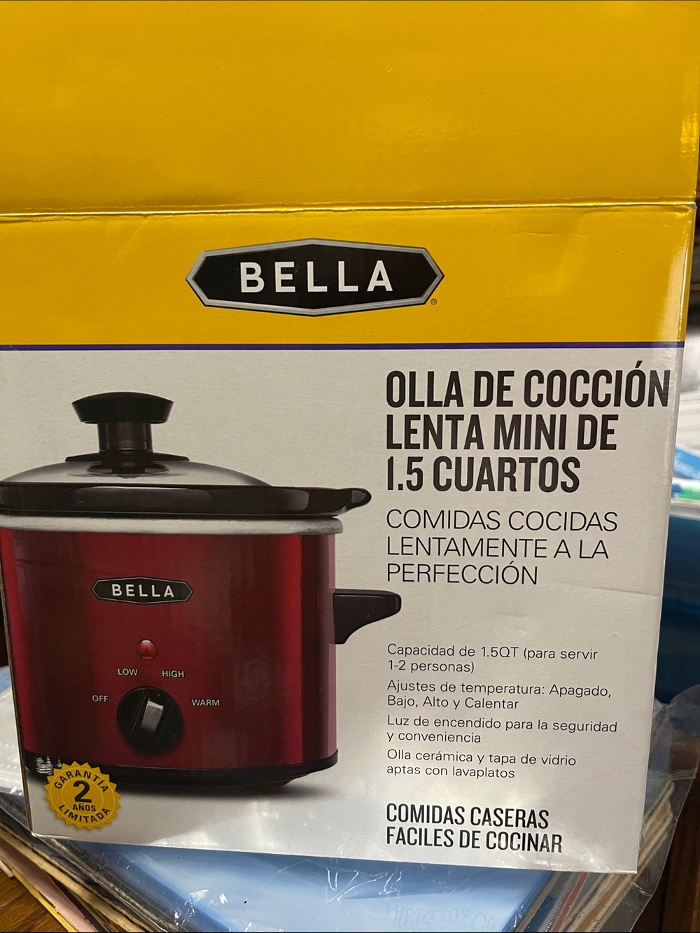 Abella Red and Black 1.5 Quart Slow Cooker - Picture 3 of 6